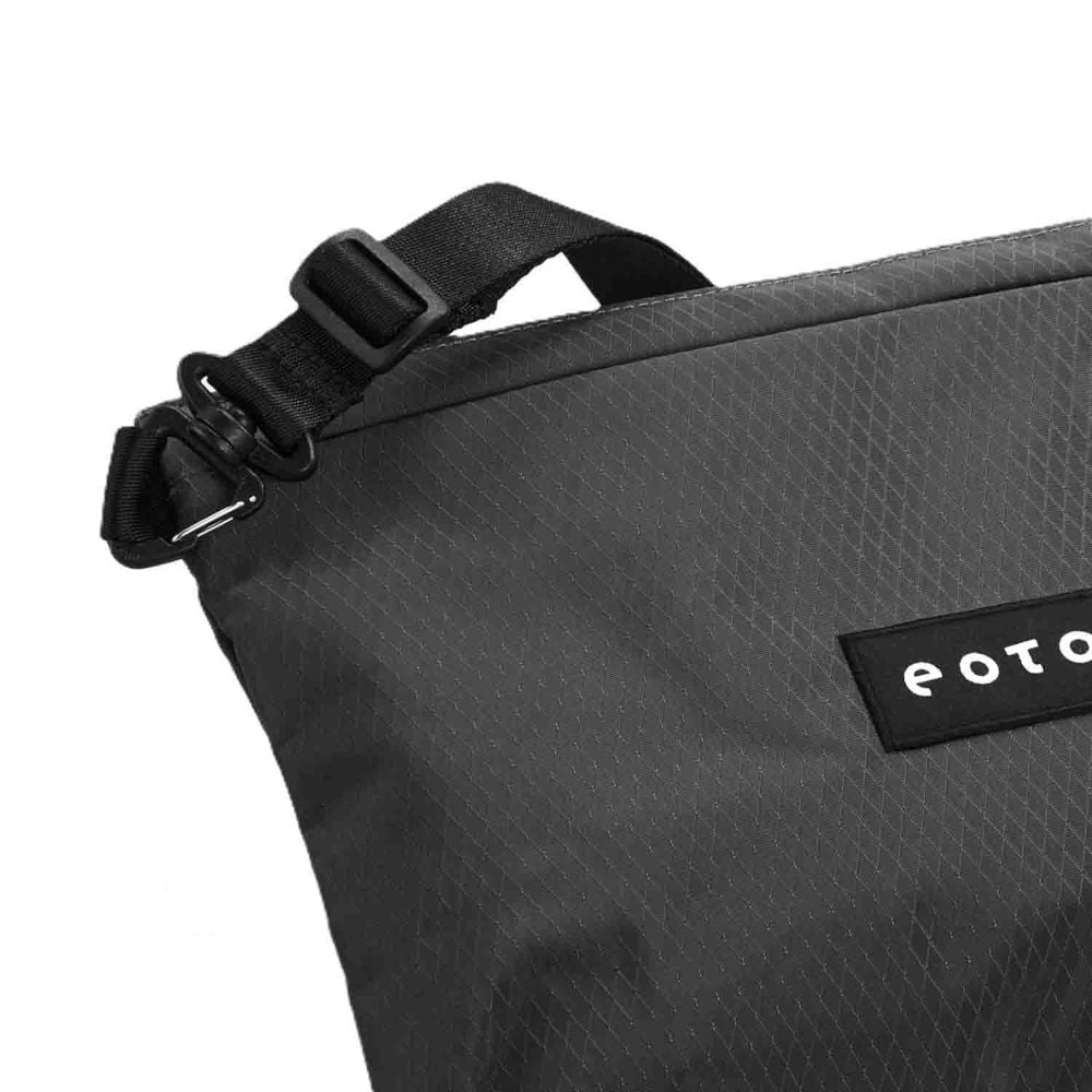 Eoto Simple3 Stein Grau Umhängetasche
