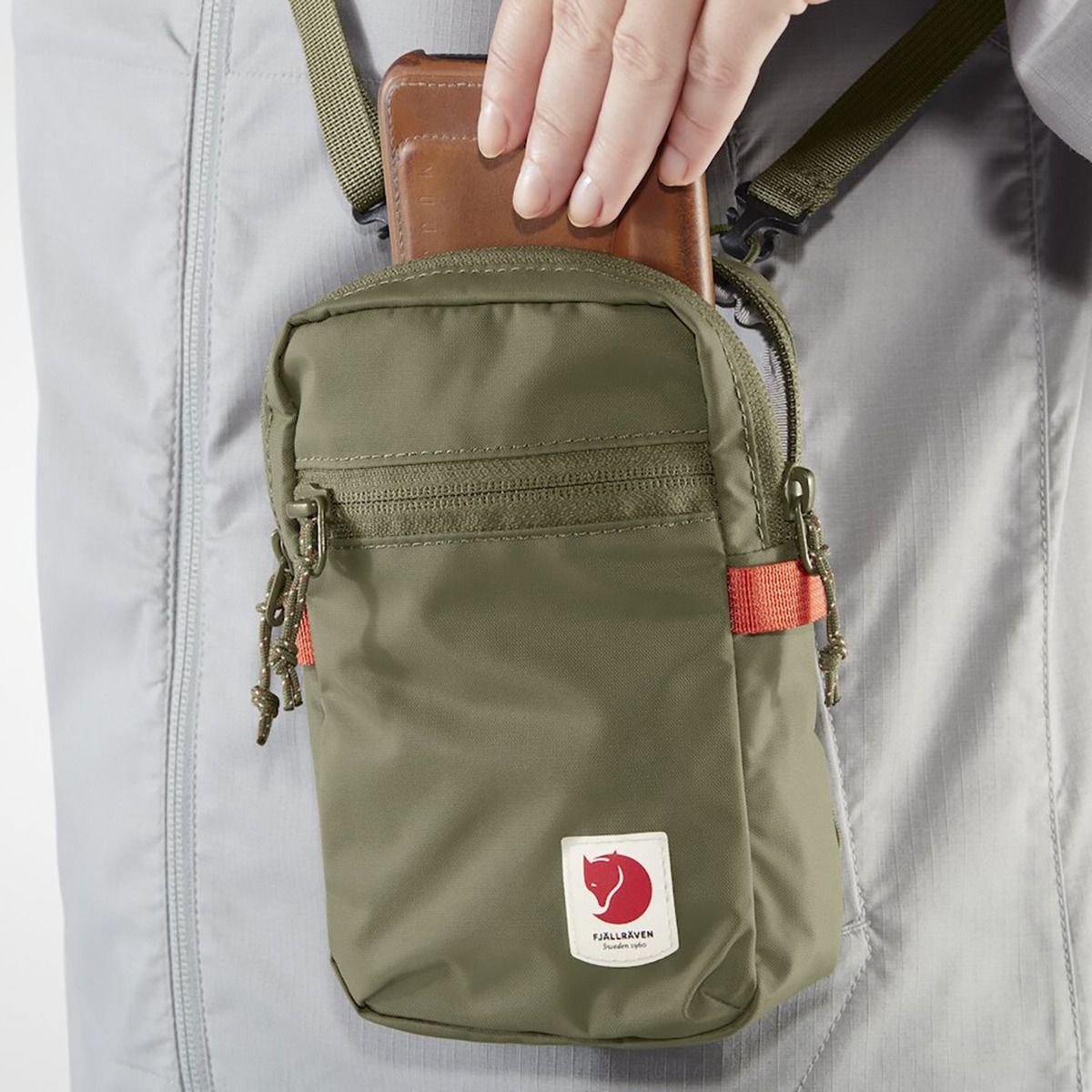 Fjällräven High Coast Pocket Patina Green Umhängetasche